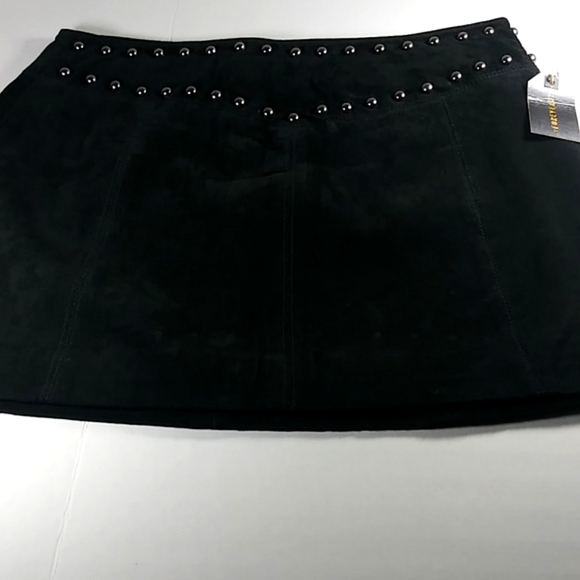 Forever 21 Blk. Suede Leather Skirt. - Picture 1 of 7